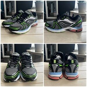 Saucony ProGrid Triumph 4 Black White Pink Retro Runner Size 11.5 PreOwned